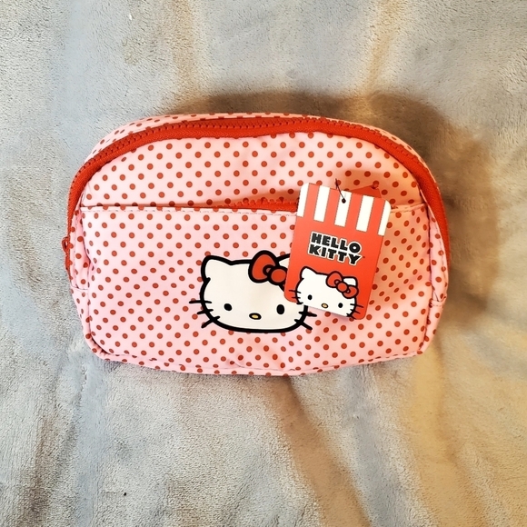 Hello Kitty Sanrio Crossbody Fannypack NWT - Picture 1 of 5
